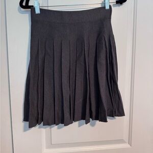 Classic Gray Pleated Skirt
